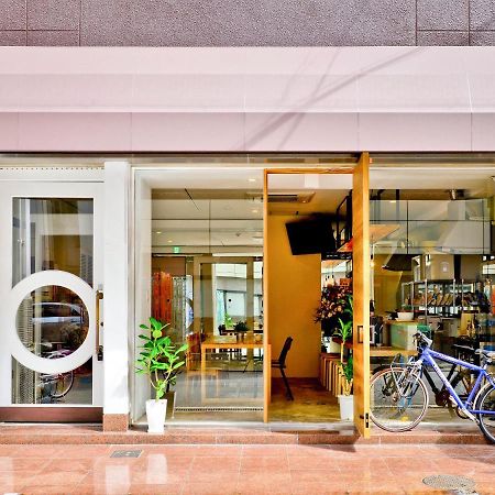 Beehive Hostel Осака Экстерьер фото