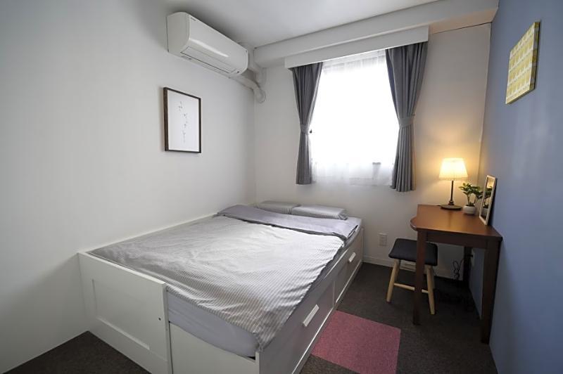 Beehive Hostel Осака Экстерьер фото