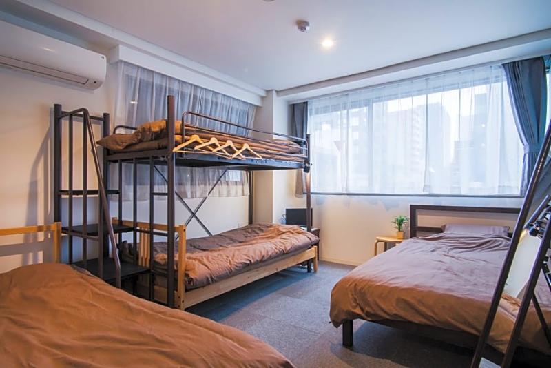 Beehive Hostel Осака Экстерьер фото